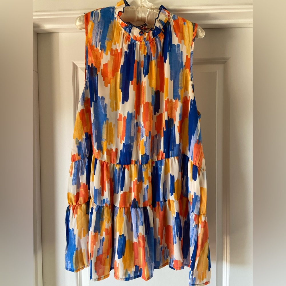 Entro The Ava Top. Sleeveless mock neck top. NWOT. 1X. Non smoking home.